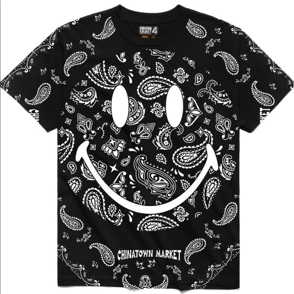 Chinatown market paisley black tee